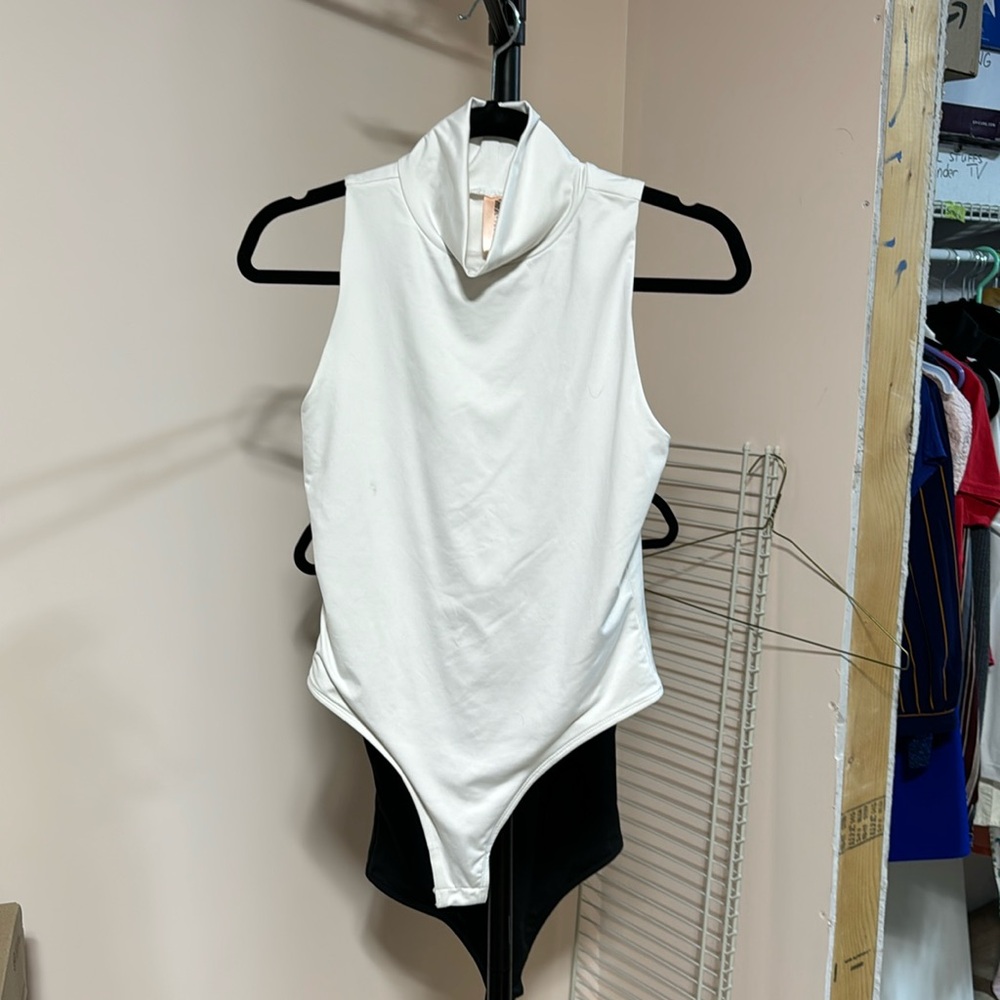NWOT Smash+Tess 2XS Sleeveless Bodysuit White